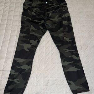 Athleta Camo Leggings - Large